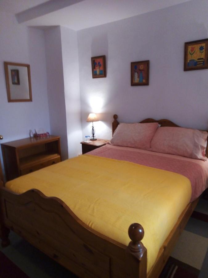 Casa En La Plaza, Hinojares - Ideal For Exploring The Area Exterior photo