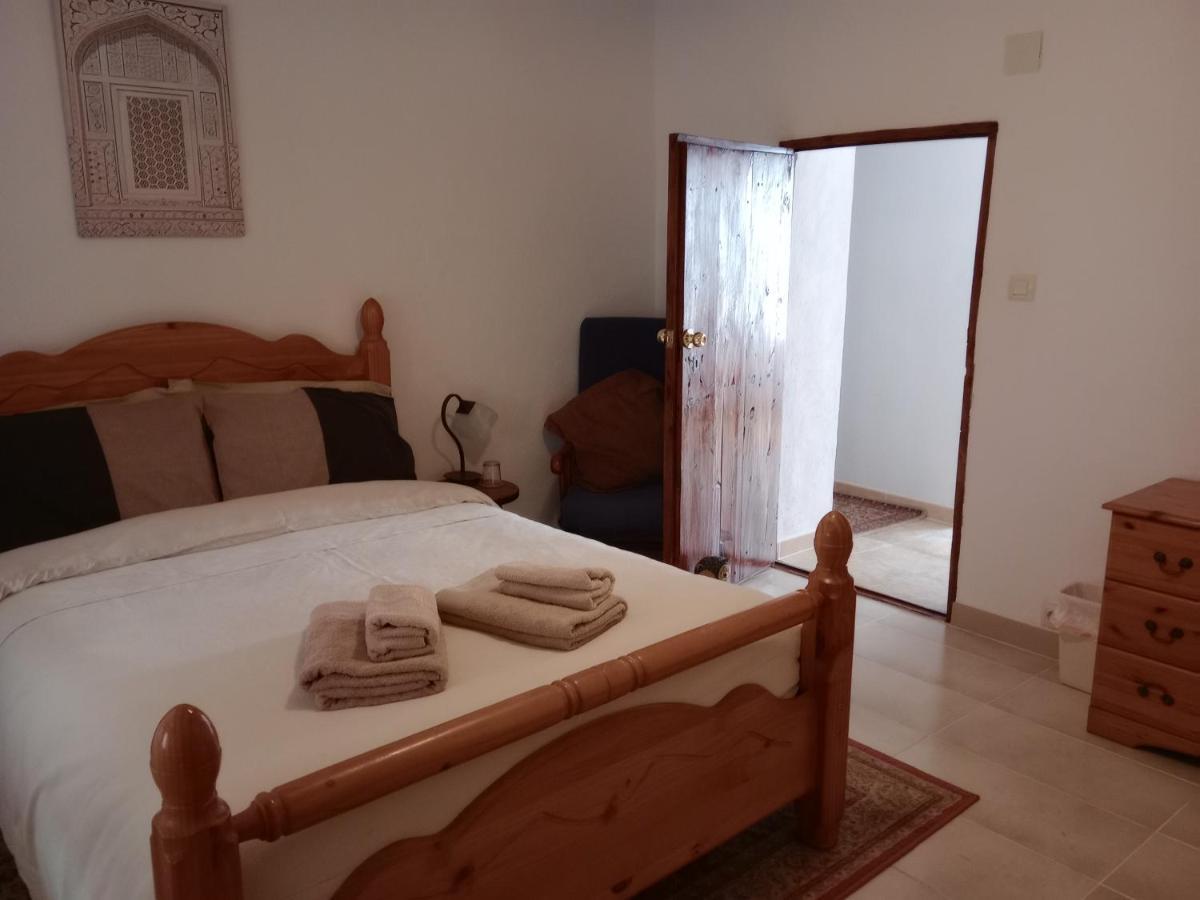 Casa En La Plaza, Hinojares - Ideal For Exploring The Area Exterior photo